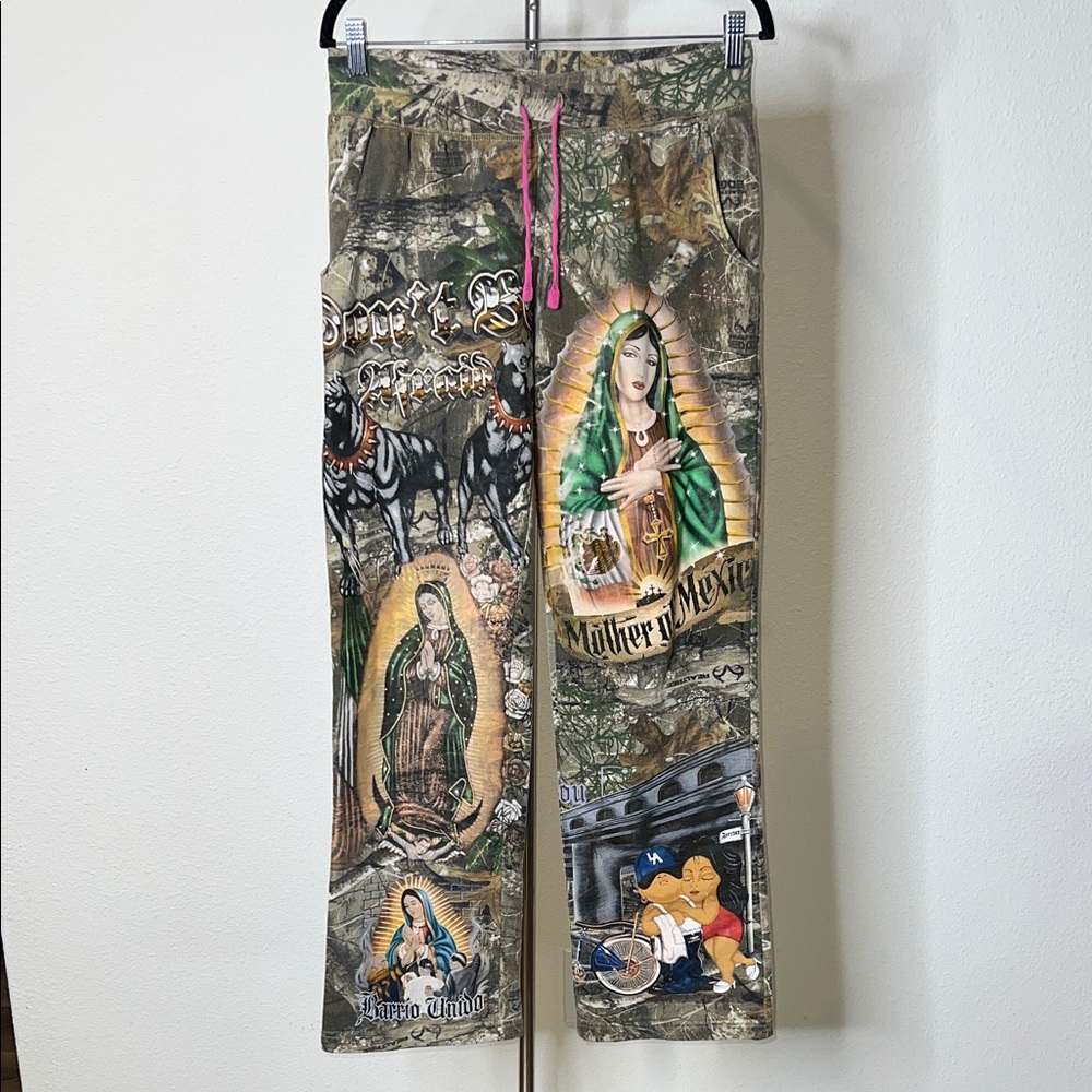 Realtree Custom Camo Streetwear Pants - Picture 1 of 4